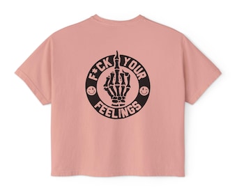 Camiseta feminina Boxy Skeleton: algodão penteado com pigmento tingido