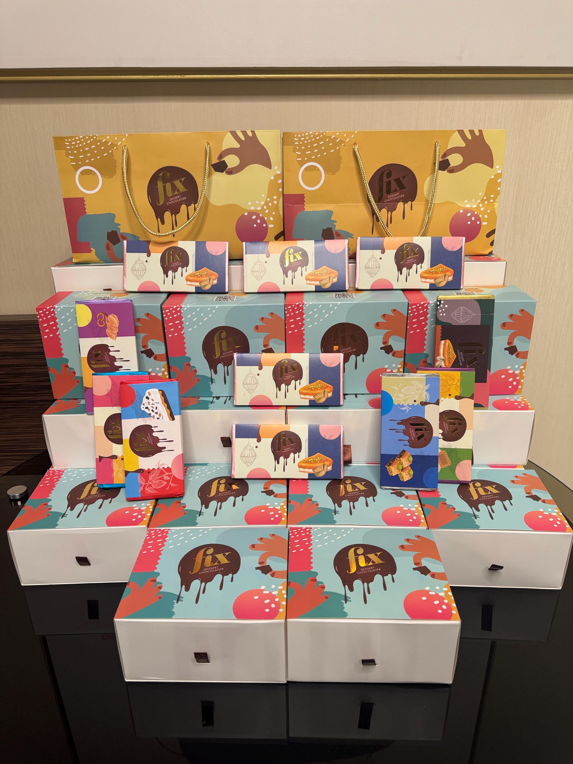 Fix Dessert Chocolatier 3枚 Dubai Chocolate bar with
