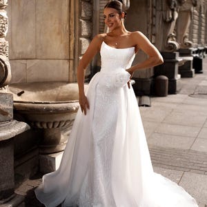 Luxury Beaded Lace Mermaid Wedding Dress: Detachable Organza Overskirt