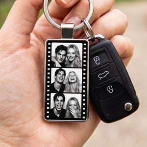 Gepersonaliseerde sleutelhanger met filmstrookfoto voor stellen, sleutelhanger met eigen foto, jubileumcadeau, huwelijksgeschenk voor hem en haar, uniek fotocadeau