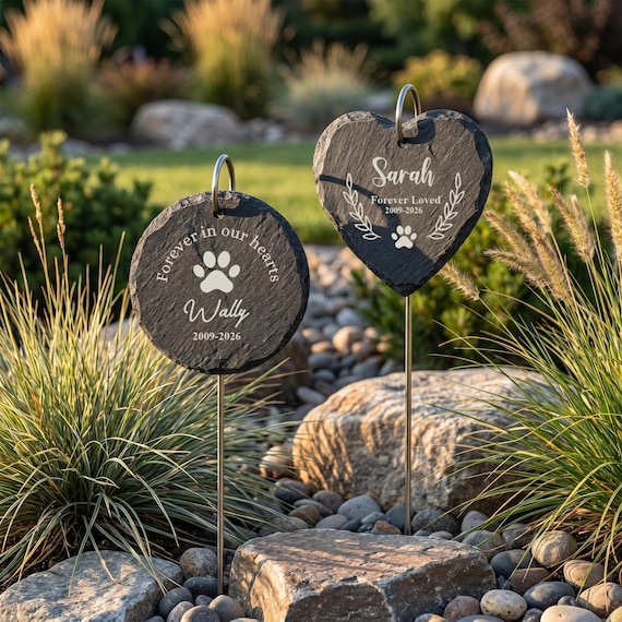 Personalized Pet Memorial Garden Stone with Stake, Dog Cat Grave Marker, Outdoor Remembrance Gift