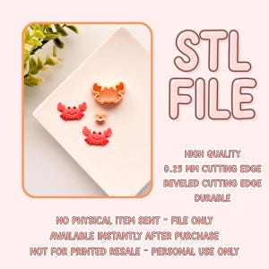 Puede incluir: Un plato cuadrado blanco con tres objetos rojos con forma de cangrejo y un objeto naranja con forma de cangrejo. La imagen también incluye el texto "STL FILE" y otro texto que describe el producto como un archivo digital de alta calidad.