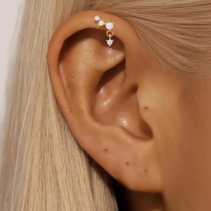 Perforación Helix en la parte superior • Diseño elegante de titanio • Pendiente moderno para cartílago • Joyería con estilo • Regalo perfecto para ella • Daith, Rook, Snug, Helix