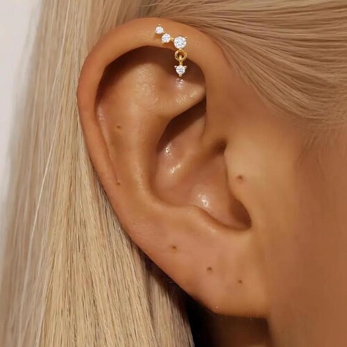 Piercing hélice en titane : boucle d'oreille cartilage zircone cubique