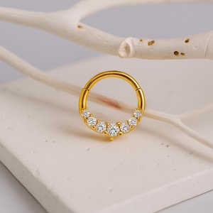 Septum piercing • 316L surgical steel 16G • 6 cubic zirconia stones • sparkling design • hypoallergenic septum jewelry • gift for her