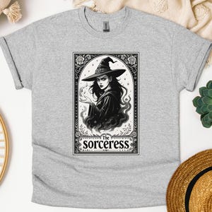 Tarot Karten Stil T-Shirt, Zauberin Shirt, Mystische T-Shirt, Okkulte Kleidung, Wahrsagerin Top, Halloween Kostüm