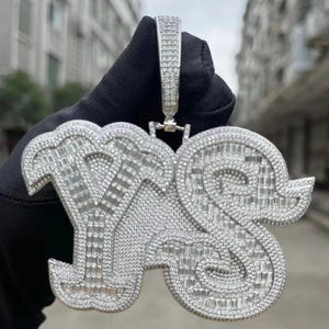 Colgante personalizado con nombre y letra, gran dije brillante, collar con cadena de eslabones cubanos de 12 mm y cadena de cuerda gratis.