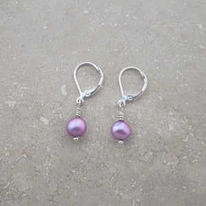 Lilac Pearl Earrings, Lever back Earrings, Pearl Earrings, Pearl Jewelry, Wedding Jewelry, Special Jewelry, Causes, Freshwater Pearls