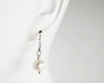 Cultured Freshwater Pearl Drop Earrings, Silver Leverback, Beautiful Earrings, Lightweight Jewelry, Kate Middleton Style, Preppy Jewelry