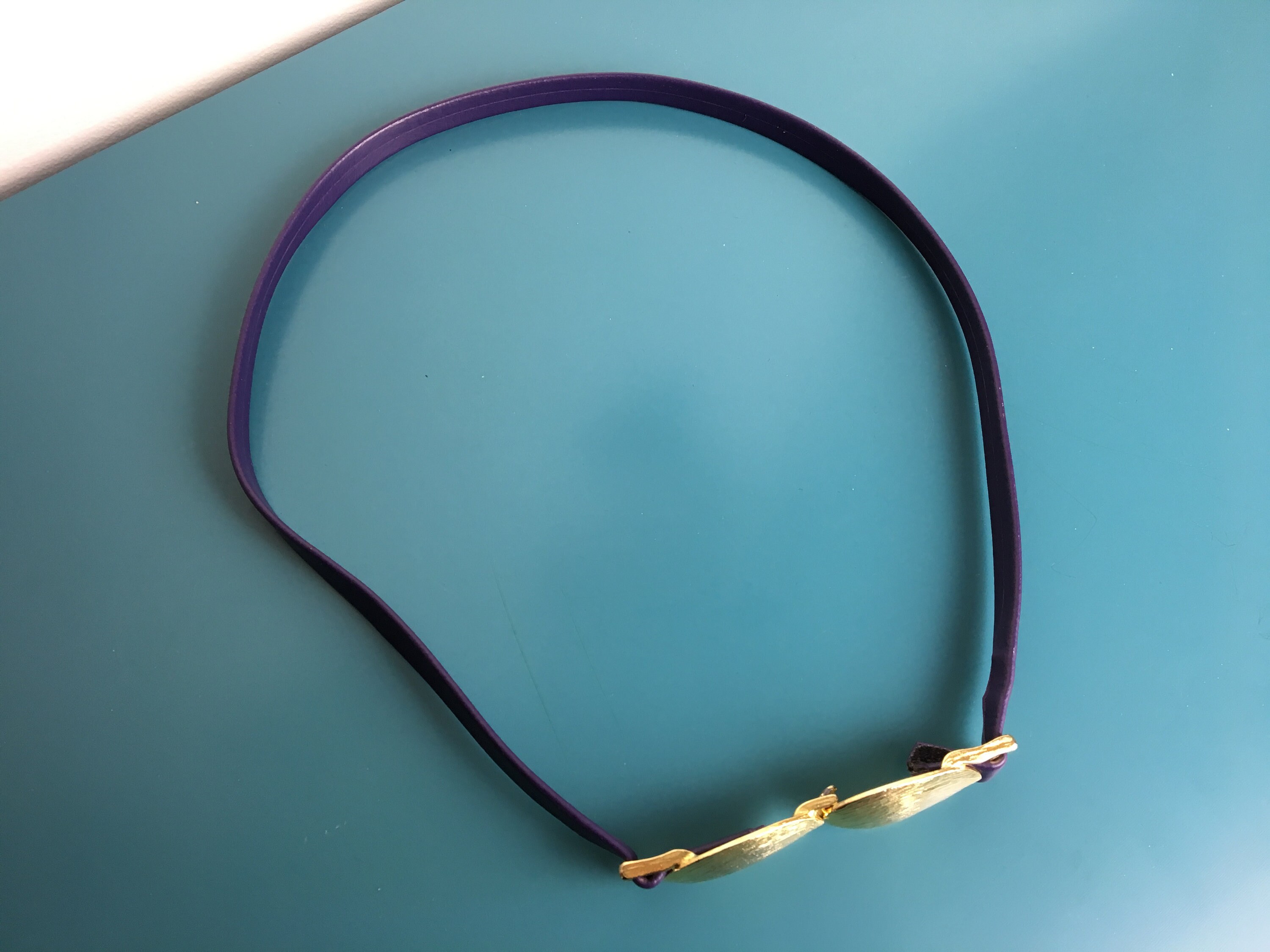 VINTAGE PURPLE BELT W/ GOLD SHELL DETAIL- ABSOLUTELY GORGEOUS! Size Small Violet Belt - Black Italian Leather Belt With Detailed  main image 2