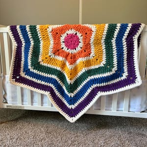 Handmade Crochet Rainbow Star Blanket – Colorful Baby Throw – Soft Star-Shaped Blanket for Kids – Rainbow Nursery Décor – Unique Gift