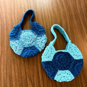 Pequeño bolso de crochet hecho a mano - Tamaño infantil o cartera pequeña para adultos