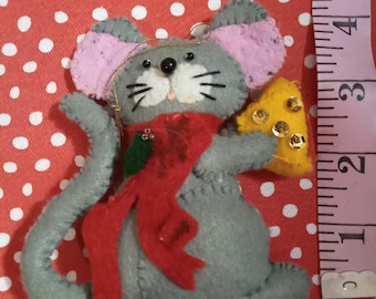 Vintage Christmas ornament adorable hand sewn felt mouse, sequined embroidered 4"