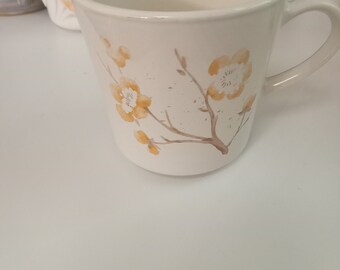 Vintage mug, peach blossoms, Corning, excellent condition