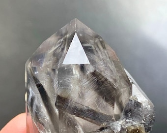 パキスタンのスカルドゥ鉱山産天然エッチング水晶。41グラム - Etsy 日本