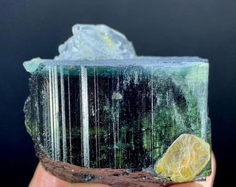 トルマリン　アフガニスタン　鉱物 最高品質トリカラー・トルマリン結晶 ピーチ鉱山、アフガニスタン産