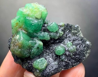 Natural Green Color Emerald Specimen From Chitral Mine Pakistan Natural Green Color Emerald Specimen From Chitral Mine Pakistan