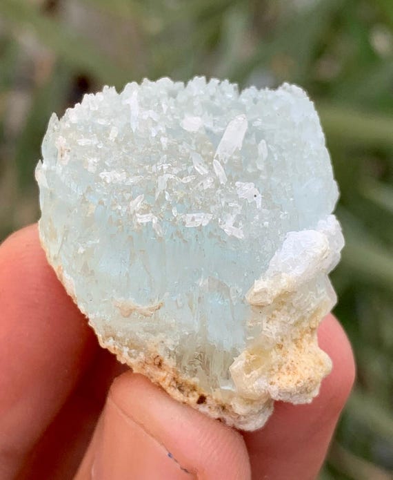 スカルドゥ鉱山産の天然エッチングアクアマリンとクォーツ複合結晶。21