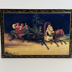 Russian lacquer box featuring a &quot;Troika&quot; scene. Trinket / Jewelry Box
