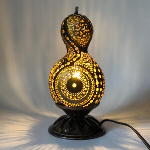 Lámpara artesanal, diseño especial de lámpara de noche en espiral, lámpara colgante decorativa portátil de calabaza, única, regalo de cumpleaños y Navidad.