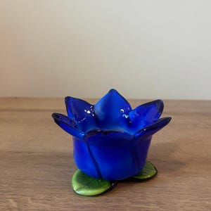 Vintage Kunst Glas Tulip Kerzenhalter: Kobalt Blau & Grün Floral Kerzenhalter