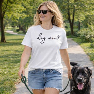Dog Mom script text T-Shirt | paw print