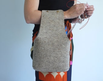 Medium Felt knitting bag, Wool project bag for knitting, Felt yarn wristlet, Wool lover tote