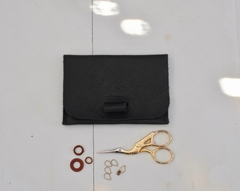 Black Leather mini case, coin purse in black leather, Black Leather card holder, Little Brother case, accessory case, simple leather case