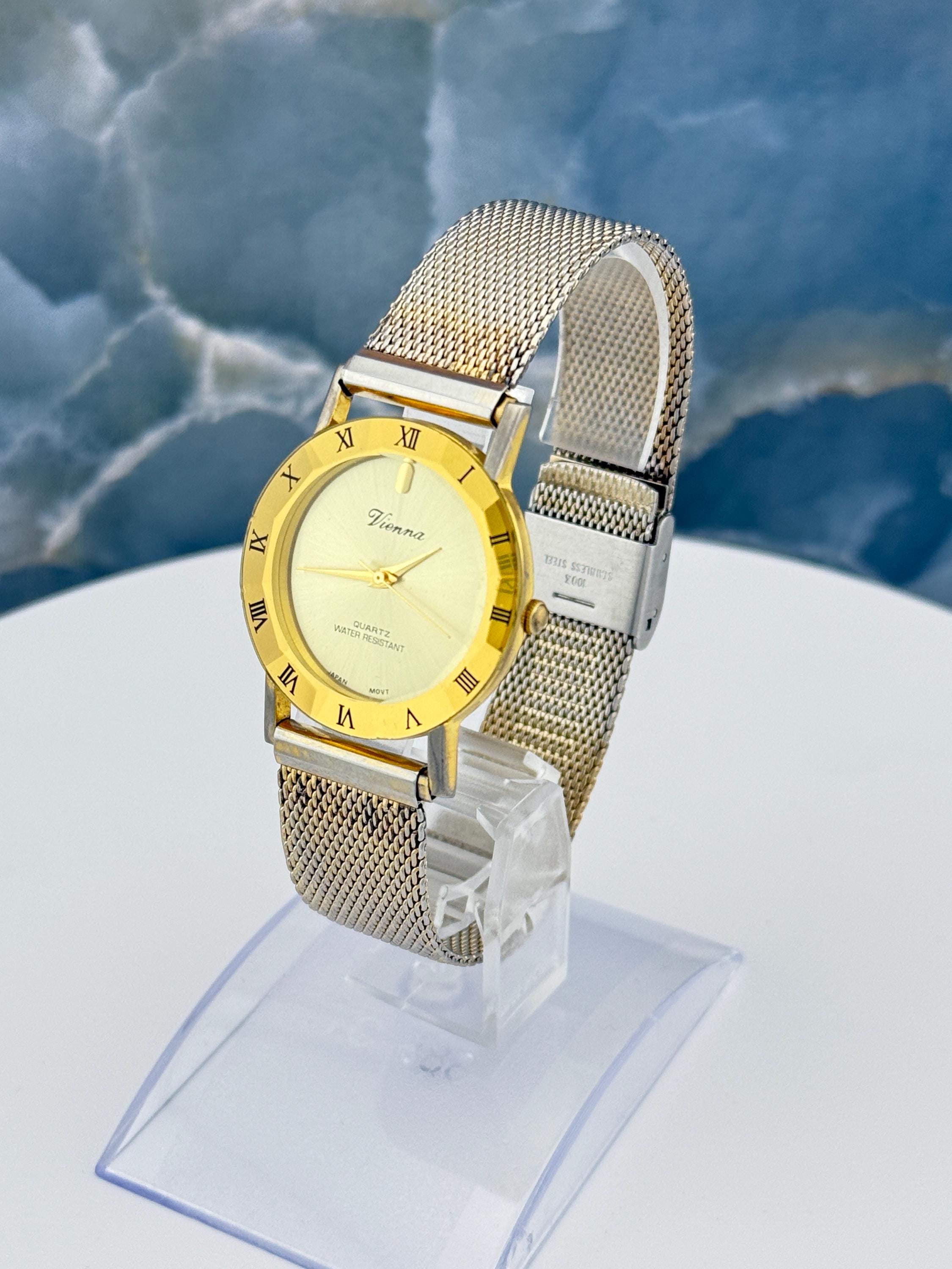 Vintage Vienna Womens Watch Gold Tone Blue Gemstone Bezel 32mm New Battery 8.25\