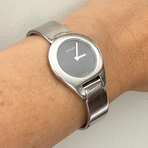 Vintage Gucci 6700L Stainless Steel Ladies Quartz Watch – New