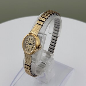 Vintage Jubilee 17J Ladies Mechanical Watch, Manual Wind  display picture 2