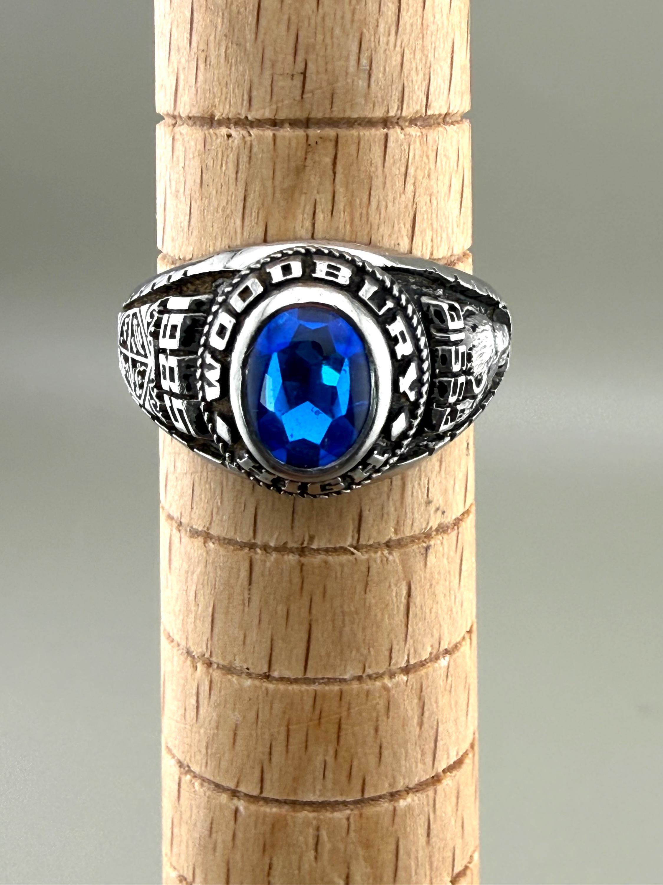 Vintage 1985 Class Ring - Etsy