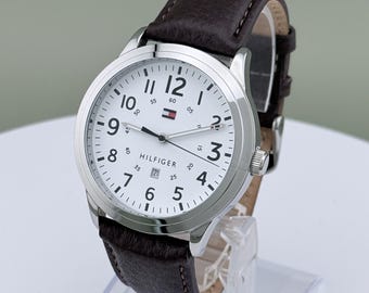 Tommy Hilfiger Men’s Watch NOS Box Papers 42mm White Dial Brown Leather Strap Date Luminous Hands