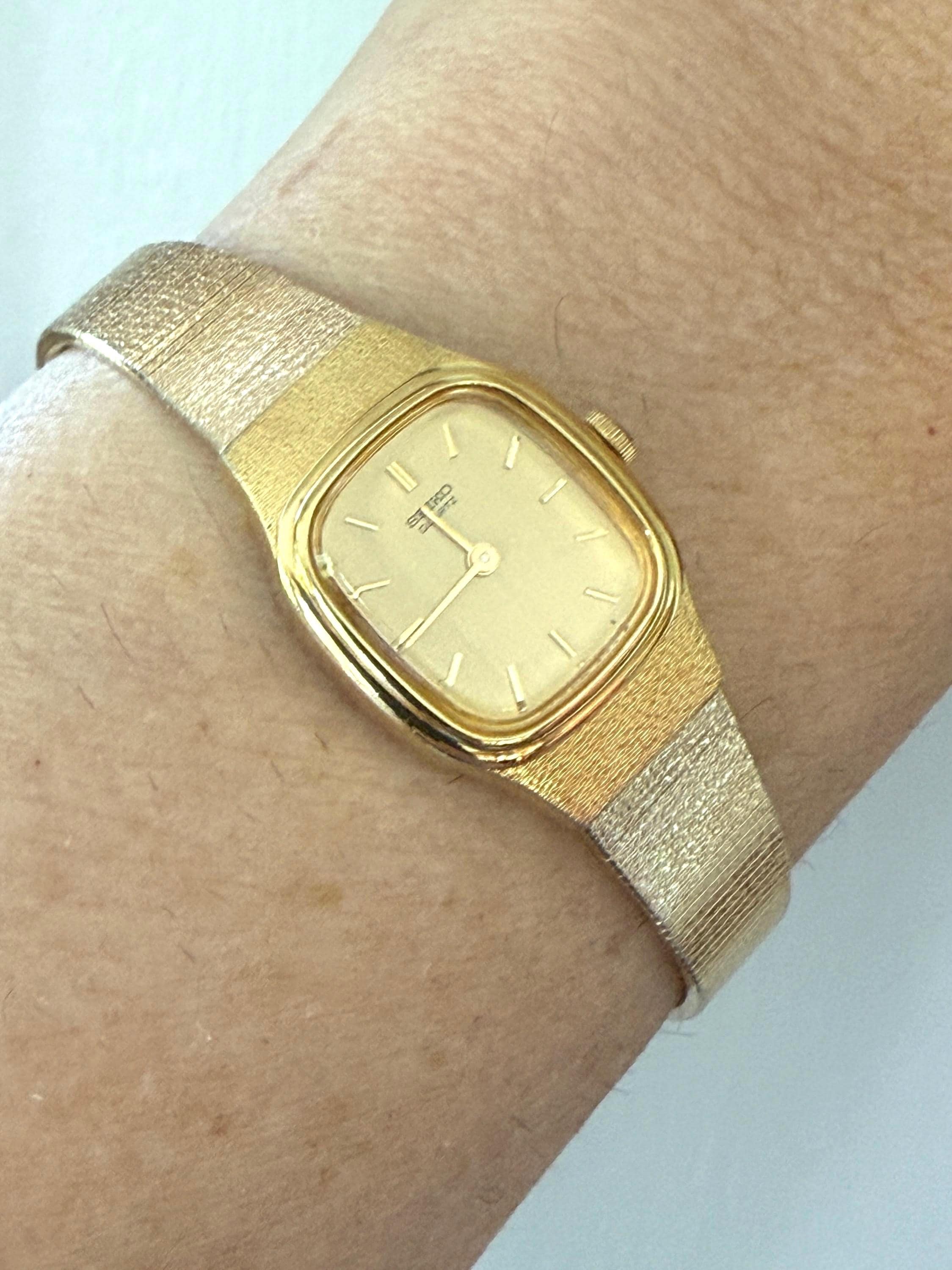 Vintage Seiko Women's Quartz Watch – Gold Tone, Textured Band