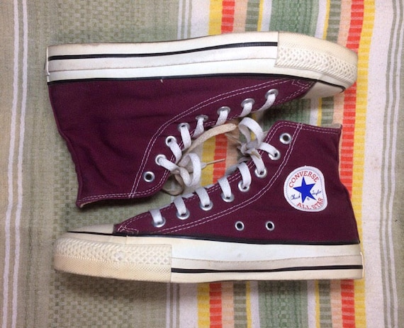 burgundy converse size 5