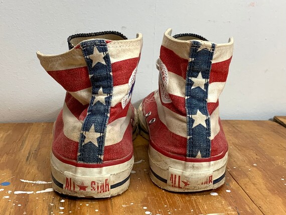 1990s Converse Chuck Taylors stars and stripes siz