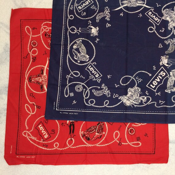 levi's red bandana