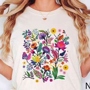 Wildflower Tshirt, Wild Flowers Shirt, Floral Tshirt, Flower Shirt, Gift for Women, Ladies Shirts, Best Friend Gift Shirt,Nature Lover Shirt