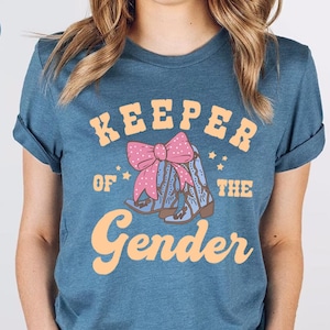 Boots or Bow Western Keeper of the Gender Shirt, Rodeo Gender Reveal T-shirt, Gender Keeper Family Gift, Bull or Heifer Aunt Baby Shower Tee