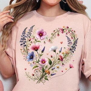 Flower Shirt, Flower Shirt Aesthetic, Floral Graphic Tee, Floral Shirt, Flower T-shirt,Wild Flower Shirt,Wildflower Tshirt,Gift for Gardener