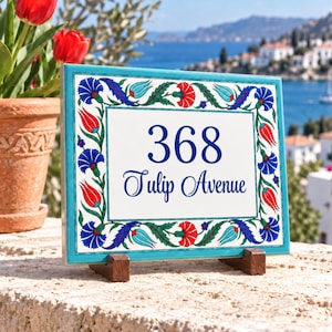 Placa de endereço personalizada em cerâmica, com azulejo turco Tulip Iznik.