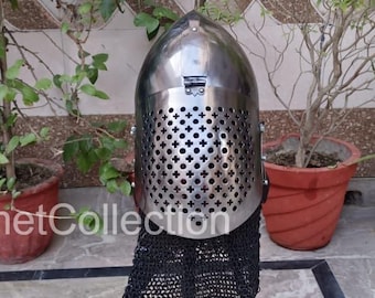 Casco medieval especial Bacinet con visera, calibre 16 y cota de malla.