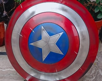 Escudo del Capitán América/Escudo del Capitán América con daño de batalla/Accesorio de cosplay de Marvel/Decoración de héroe patriótico/Exhibición o decoración del hogar
