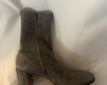 Christian Louboutin Strechadota 70 Stretch Gray Suede Boots. Size 40