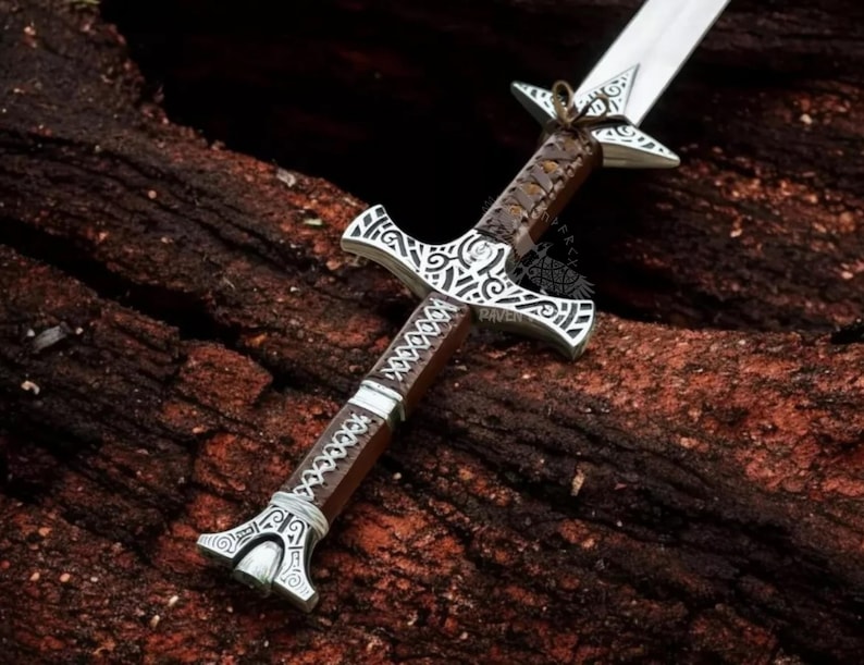 Handgjord Skyrim Great Sword Replica med läderslida - Dragonborn Cosplay-rekvisita, Elder Scrolls-samlarobjekt - Anpassad graverad present till honom bild 1