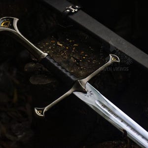 Handgjord Skyrim Great Sword Replica med läderslida - Dragonborn Cosplay-rekvisita, Elder Scrolls-samlarobjekt - Anpassad graverad present till honom bild 3