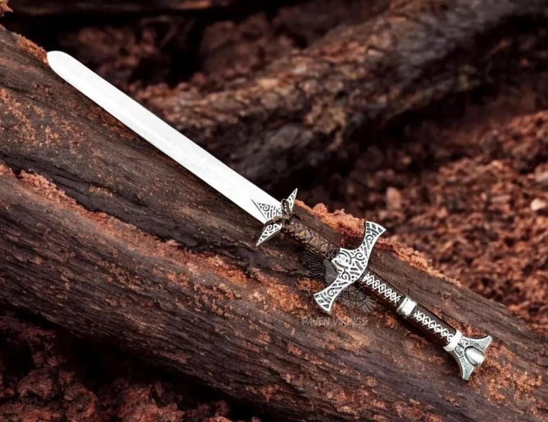 Handgjord Skyrim Great Sword Replica med läderslida - Dragonborn Cosplay-rekvisita, Elder Scrolls-samlarobjekt - Anpassad graverad present till honom bild 2