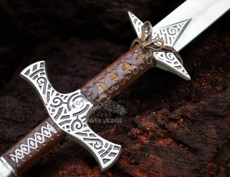 Handgjord Skyrim Great Sword Replica med läderslida - Dragonborn Cosplay-rekvisita, Elder Scrolls-samlarobjekt - Anpassad graverad present till honom bild 6