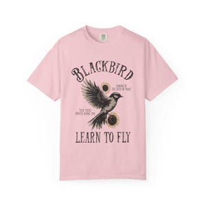 Blackbird Shirt, Comfort Colors, Retro Vintage Shirt, Trendy Tee, Retro Music Shirt, Concert Shirt, Old School Rock Band Shirt, Gift Shirt Blossom