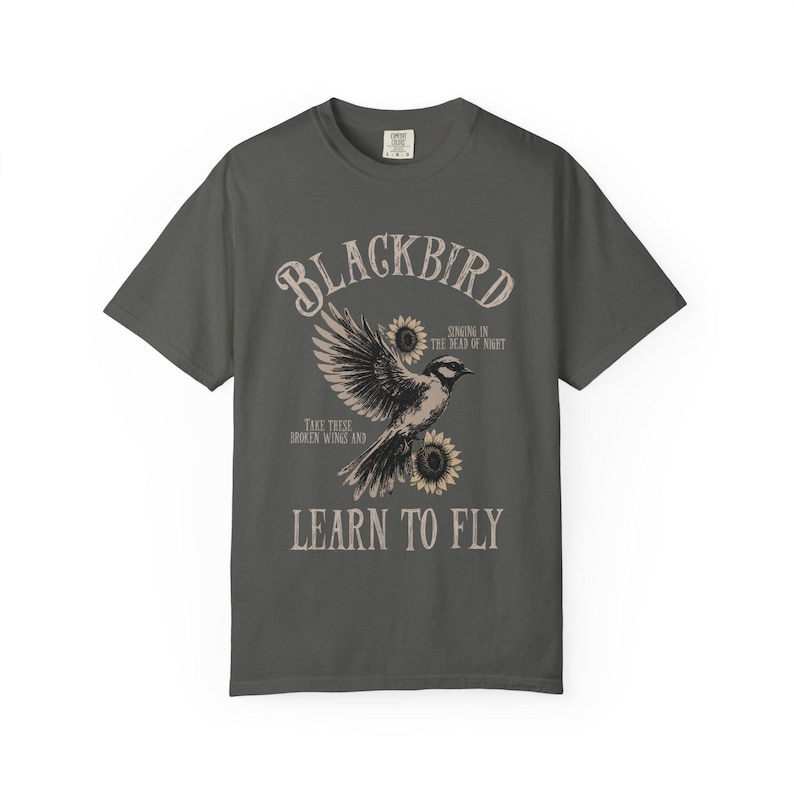 Blackbird Shirt, Comfort Colors, Retro Vintage Shirt, Trendy Tee, Retro Music Shirt, Concert Shirt, Old School Rock Band Shirt, Gift Shirt Pepper